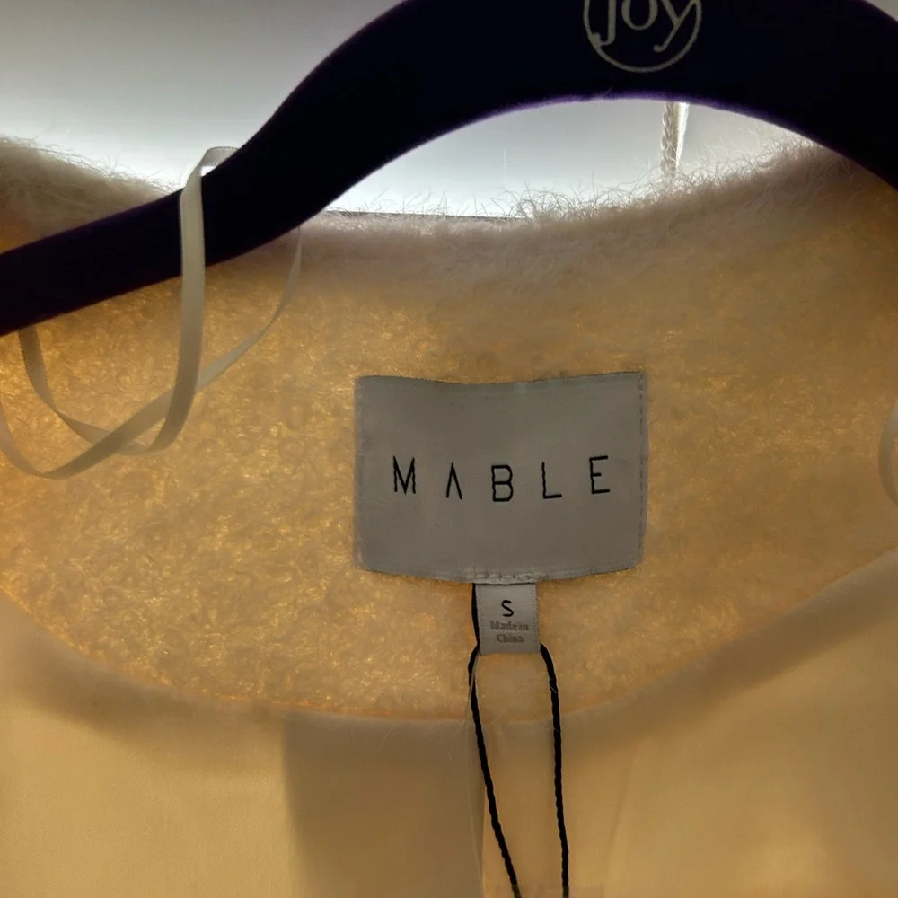 Soft Cream Jacket - Picture 3 of 3